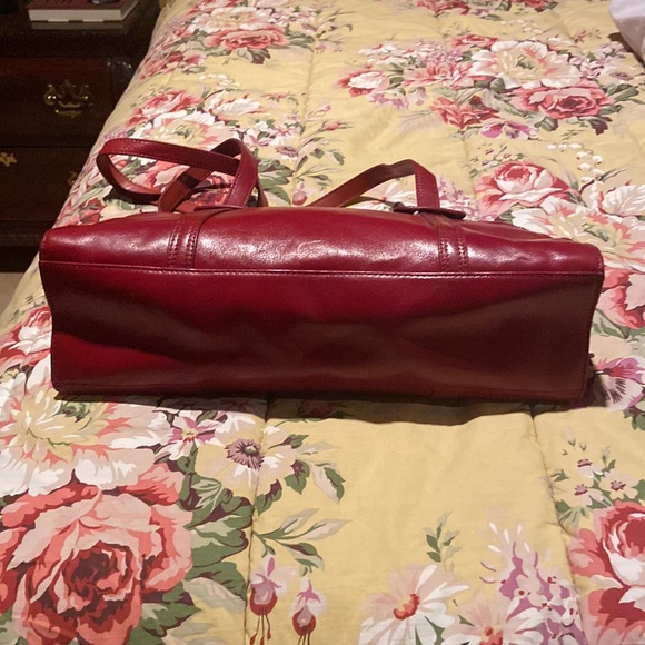 Angelo gorgeous red great quality/condition purse - Picture 3 of 14
